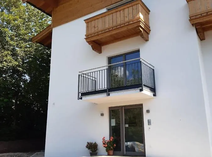 Haus Seisl Bed & Breakfast 3*